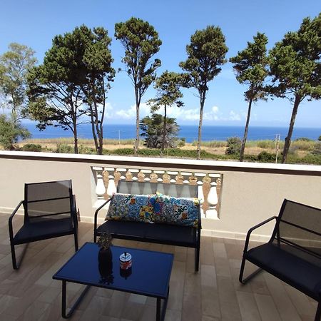 Sara B&B Accommodation Санта-Доменика Экстерьер фото