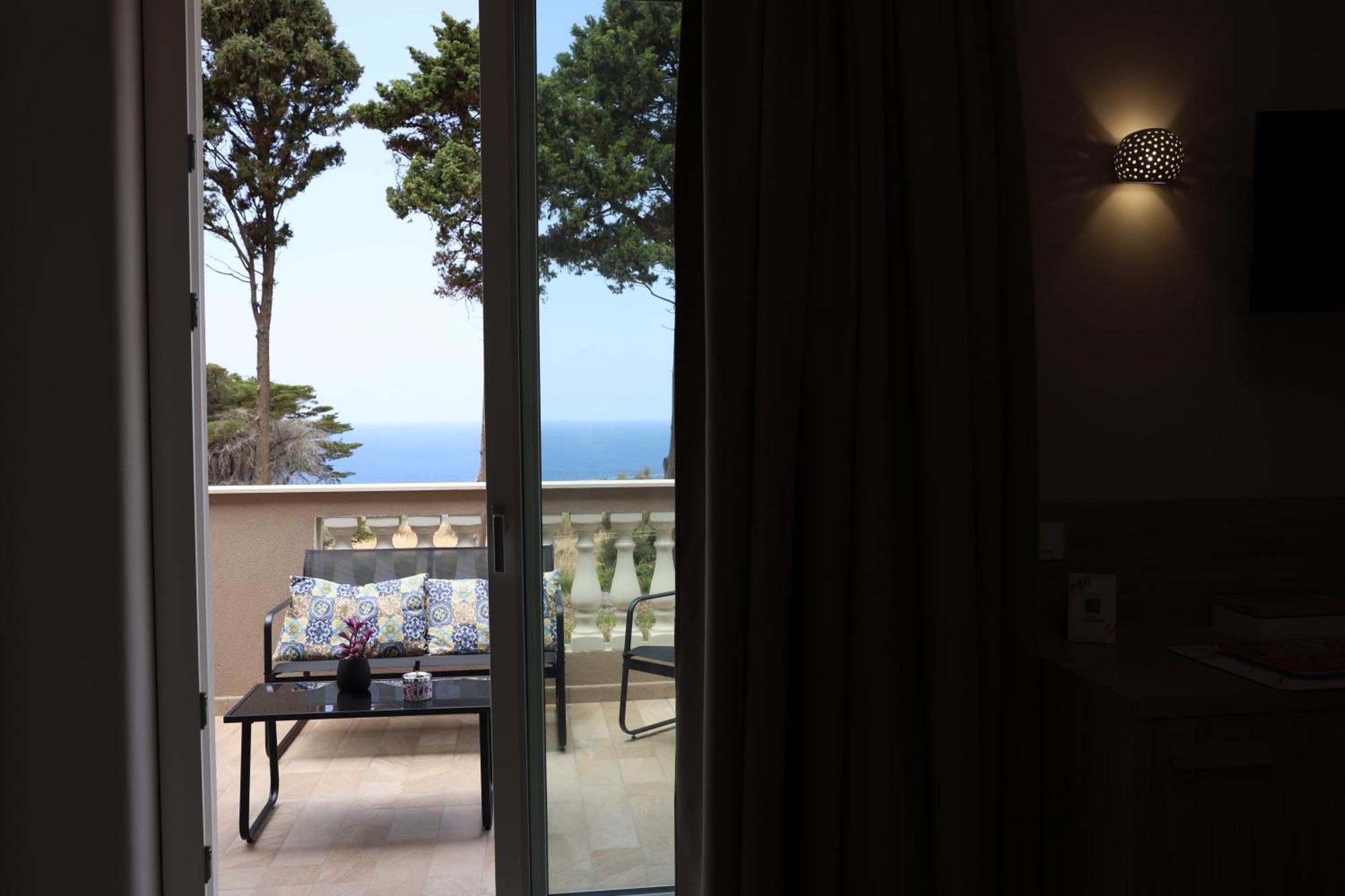 Sara B&B Accommodation Санта-Доменика Экстерьер фото